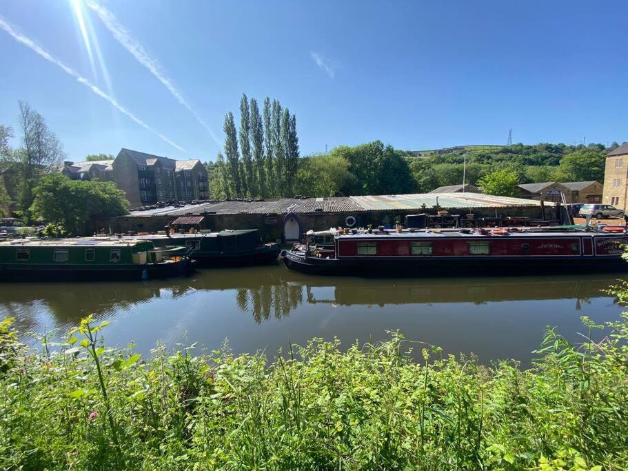Bowie'S Abode Sowerby Bridge Exterior photo